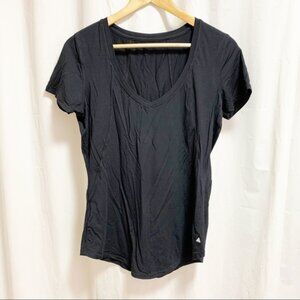 Balance Athletica The Venture Tee in Black *FLAW* Medium